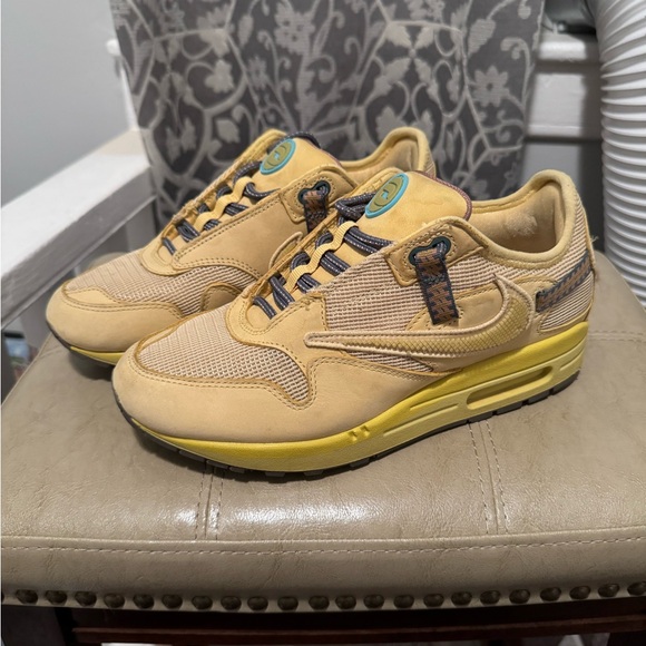 Nike Other - Travis scott x Air max Saturn gold
